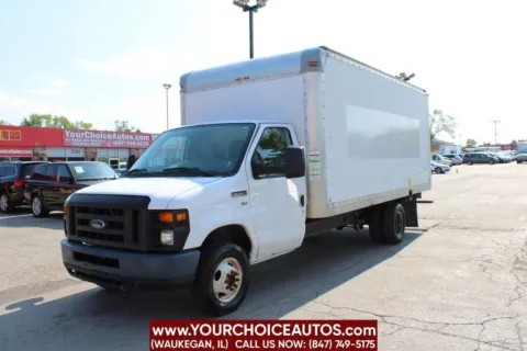White 2013 Ford Econoline Commercial Cutaway E 350 SD 2dr 176 in. WB DRW Cutaway Chassis for sale in Waukegan, IL