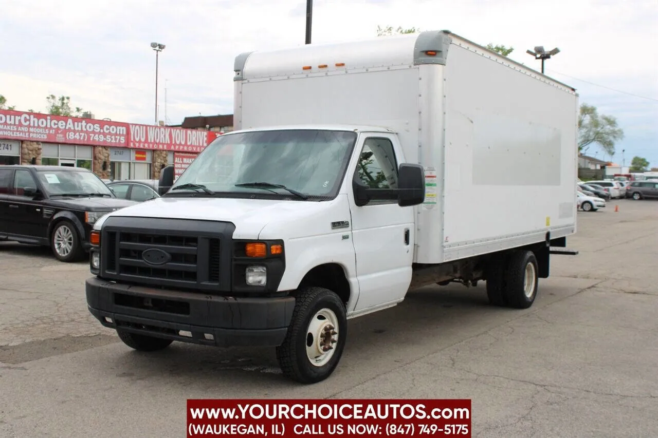 White 2014 Ford Econoline Commercial Cutaway E 350 SD 2dr 158 in. WB DRW Cutaway Chassis for sale in Waukegan, IL