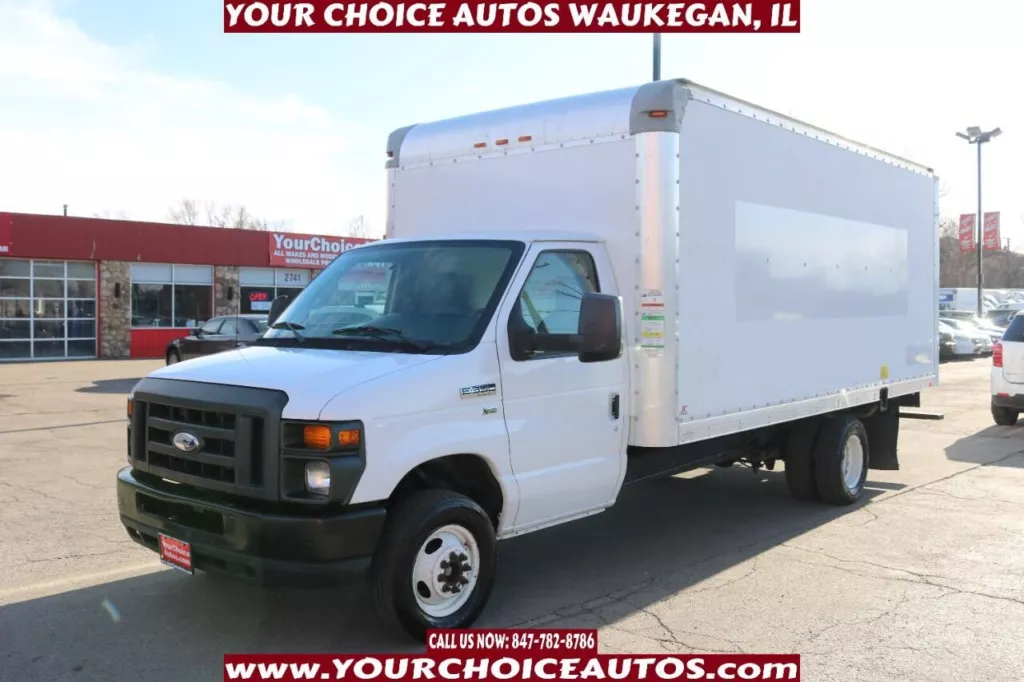 2014 Ford Econoline Commercial Cutaway E 350 SD 2dr Commercial/Cutaway/Chassis 138 176 in. WB for sale in Waukegan, IL