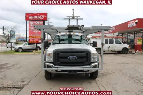 White 2014 Ford Super Duty F-550 DRW 4X2 2dr Regular Cab 140.8 200.8 in. WB for sale in Waukegan, IL