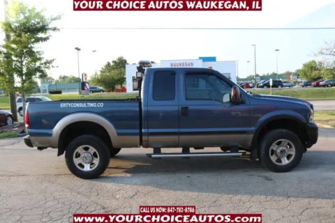 More photos of 2006 Ford Super Duty F-350 SRW Lariat 4dr SuperCab 4WD SB at Your Choice Autos - Waukegan, IL