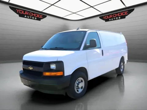 White 2017 Chevrolet Express Cargo Van 2500 3dr Cargo Van for sale in Waukegan, IL