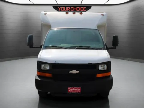 Photos of 2008 Chevrolet Express Commercial Cutaway C7N DRW for sale in Waukegan, IL at Your Choice Autos - Waukegan