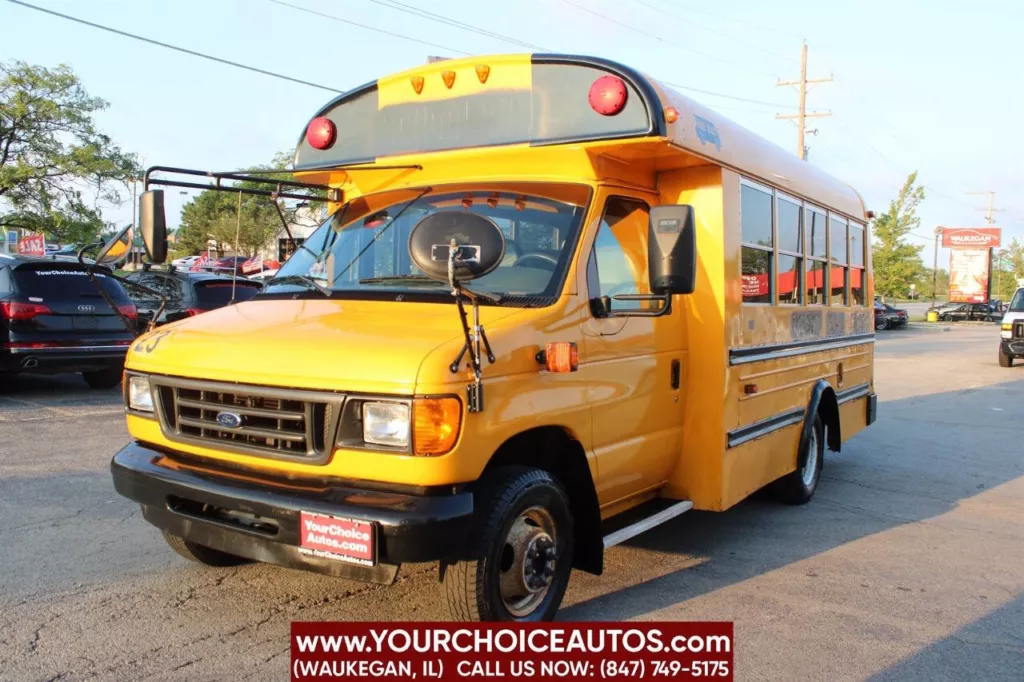 Used 2003 Ford Econoline Commercial Cutaway E 350 SD 2dr