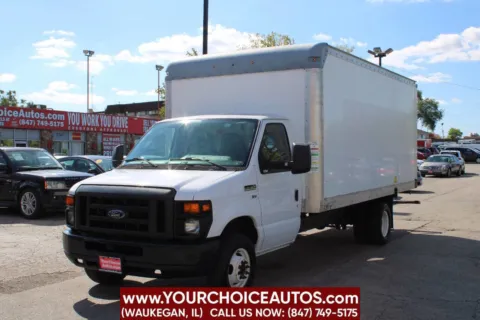 White 2014 Ford Econoline Commercial Cutaway E 350 SD 2dr 176 in. WB DRW Cutaway Chassis for sale in Waukegan, IL