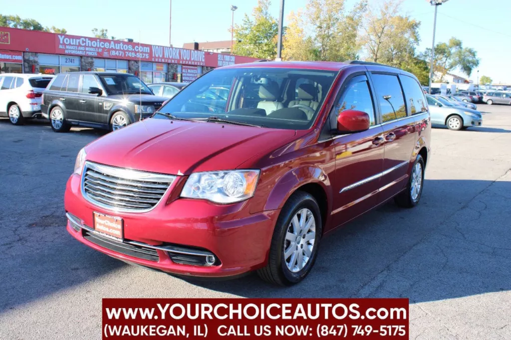 2016 Chrysler Town & Country Touring for sale in Waukegan, IL