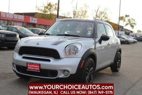 Silver 2013 MINI Cooper Countryman S ALL4 for sale in Waukegan, IL