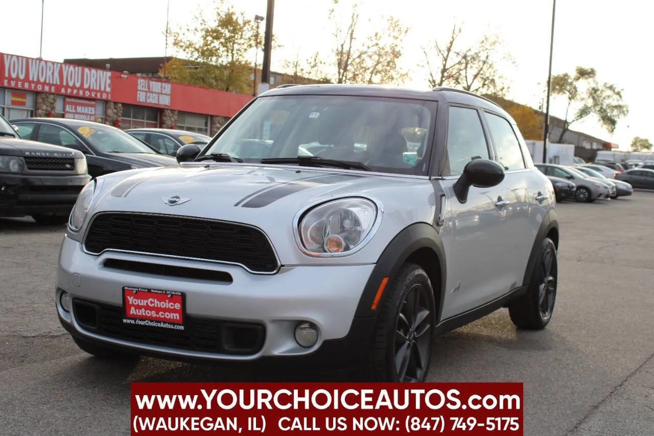 Silver 2013 MINI Cooper Countryman S ALL4 for sale in Waukegan, IL