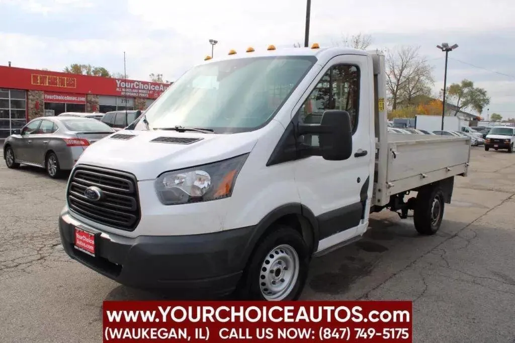 White 2018 Ford Transit Chassis 250 2dr 138 in. WB SRW Chassis for sale in Waukegan, IL