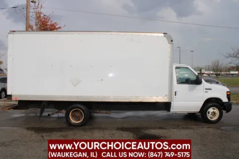 More photos of 2016 Ford Econoline Commercial Cutaway E 350 SD 2dr 176 in. WB DRW Cutaway Chassis at Your Choice Autos - Waukegan, IL