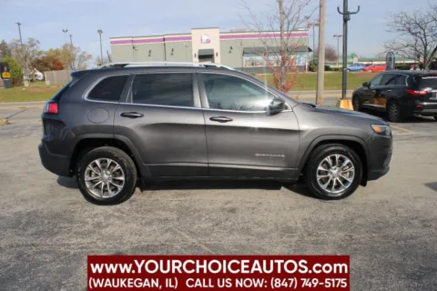 More photos of 2019 Jeep Cherokee Latitude Plus at Your Choice Autos - Waukegan, IL