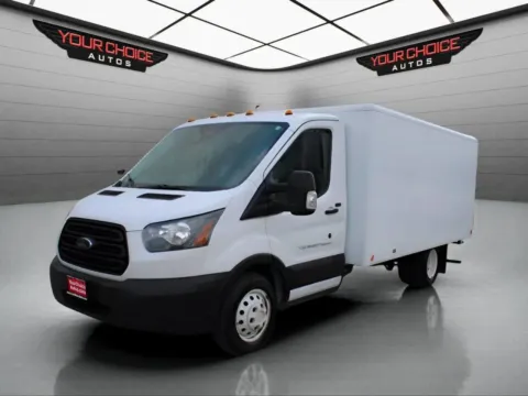 White 2019 Ford Transit Chassis 350 HD 2dr 156 in. WB DRW Chassis w/9950 Lb. GVWR for sale in Waukegan, IL