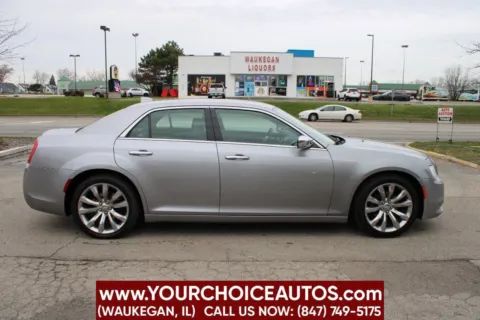 More photos of 2018 Chrysler 300 Limited at Your Choice Autos - Waukegan, IL