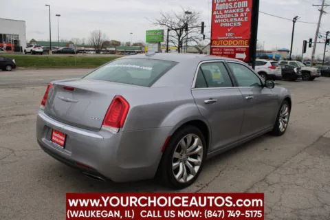 More photos of 2018 Chrysler 300 Limited at Your Choice Autos - Waukegan, IL