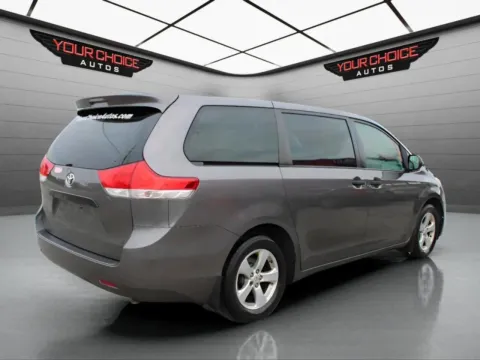 More photos of 2012 Toyota Sienna Base 7 Passenger 4dr Mini Van V6 at Your Choice Autos - Waukegan, IL