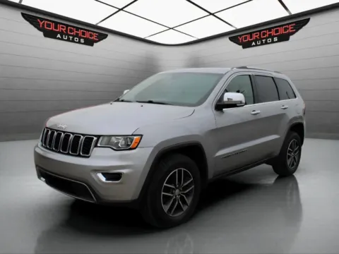 Silver 2018 Jeep Grand Cherokee Limited for sale in Waukegan, IL