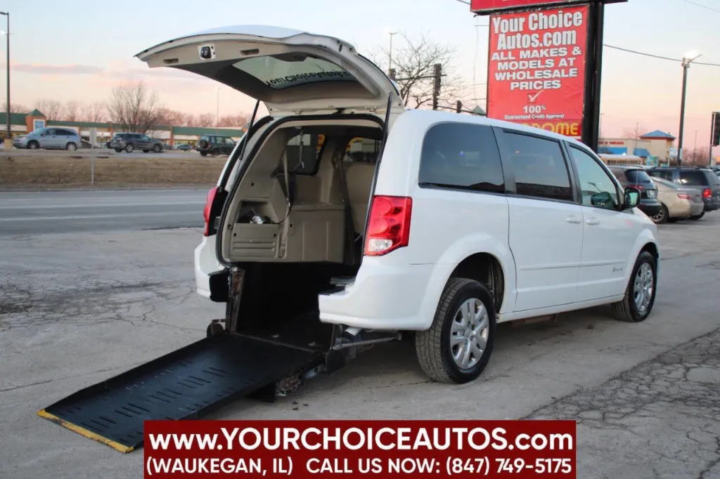 2016 Dodge Grand Caravan SE for sale in Waukegan, IL