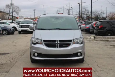 Another view of 2019 Dodge Grand Caravan GT for sale in Waukegan, IL at Your Choice Autos - Waukegan