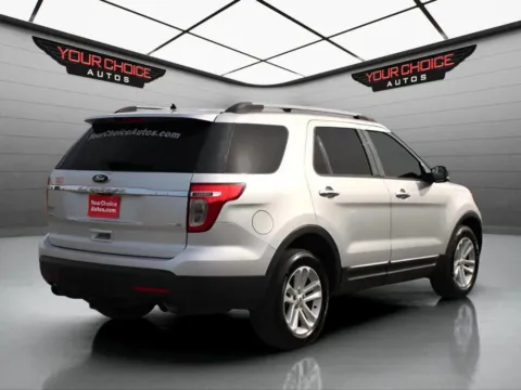 More photos of 2014 Ford Explorer XLT at Your Choice Autos - Waukegan, IL