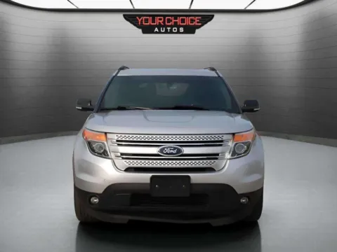Photos of 2014 Ford Explorer XLT for sale in Waukegan, IL at Your Choice Autos - Waukegan