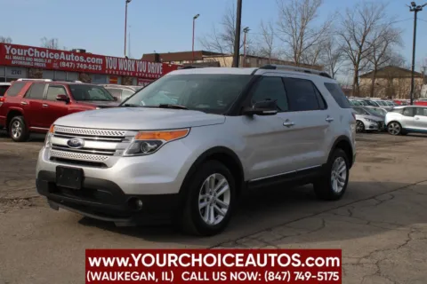 Silver 2014 Ford Explorer XLT for sale in Waukegan, IL