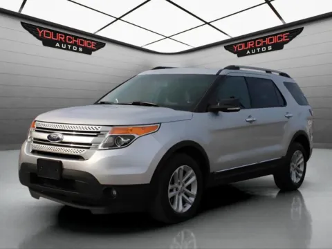 Silver 2014 Ford Explorer XLT for sale in Waukegan, IL