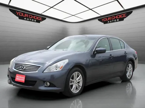 Blue 2011 INFINITI G25 Sedan for sale in Waukegan, IL