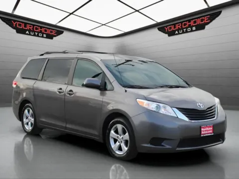 More photos of 2012 Toyota Sienna LE Mobility 7 Passenger 4dr Mini Van at Your Choice Autos - Waukegan, IL
