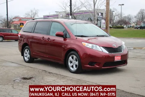 More photos of 2011 Toyota Sienna LE 7 Passenger Auto Access Seat 4dr Mini Van at Your Choice Autos - Waukegan, IL