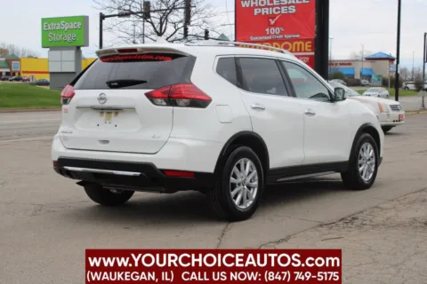 More photos of 2017 Nissan Rogue SV at Your Choice Autos - Waukegan, IL
