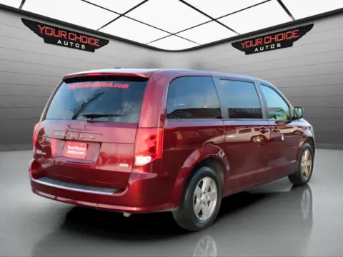 More photos of 2018 Dodge Grand Caravan SE at Your Choice Autos - Waukegan, IL