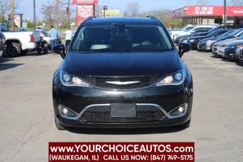 Photos of 2018 Chrysler Pacifica Touring L Plus for sale in Waukegan, IL at Your Choice Autos - Waukegan