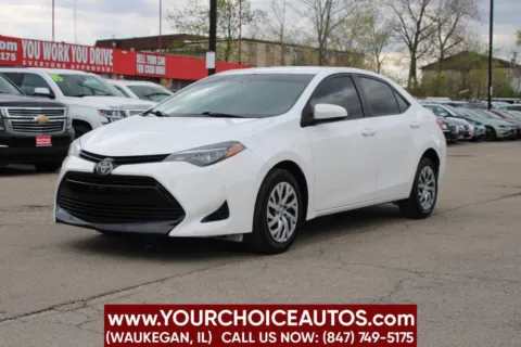 White 2019 Toyota Corolla LE 4dr Sedan for sale in Waukegan, IL