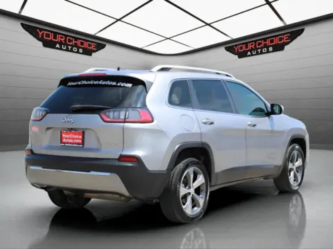 More photos of 2019 Jeep Cherokee Limited at Your Choice Autos - Waukegan, IL