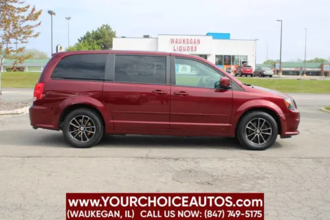 More photos of 2017 Dodge Grand Caravan SXT at Your Choice Autos - Waukegan, IL