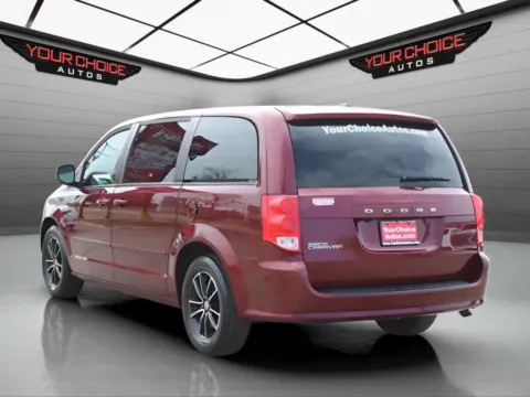 Another view of 2017 Dodge Grand Caravan SXT for sale in Waukegan, IL at Your Choice Autos - Waukegan
