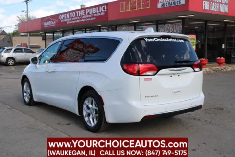 Another view of 2018 Chrysler Pacifica Touring Plus for sale in Waukegan, IL at Your Choice Autos - Waukegan