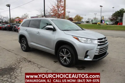 Another view of 2017 Toyota Highlander LE for sale in Waukegan, IL at Your Choice Autos - Waukegan
