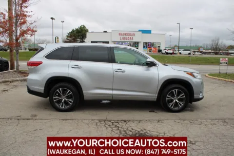 More photos of 2017 Toyota Highlander LE at Your Choice Autos - Waukegan, IL