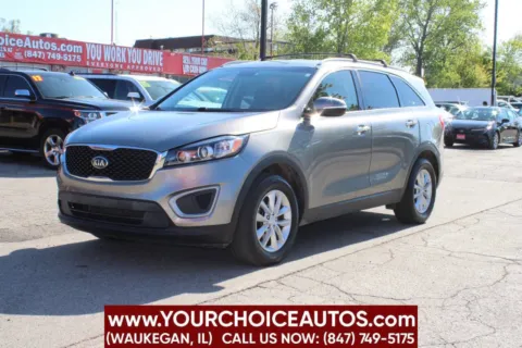 Silver 2018 Kia Sorento LX for sale in Waukegan, IL