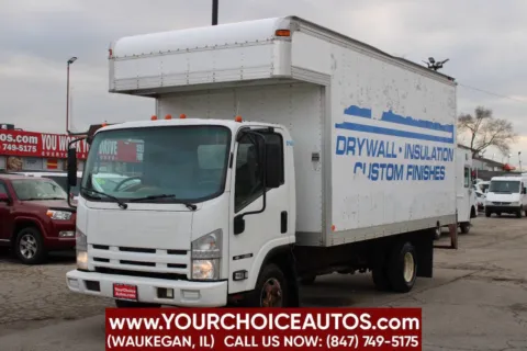 White 2009 Chevrolet W4500 4X2 2dr 71.0 in. BBC Tilt Cab 109 176 WB for sale in Waukegan, IL