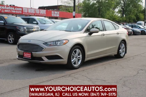 Beige 2018 Ford Fusion SE for sale in Waukegan, IL