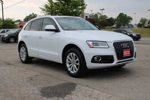 Another view of 2015 Audi Q5 Premium Plus for sale in Waukegan, IL at Your Choice Autos - Waukegan