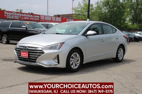 Silver 2019 Hyundai Elantra SE for sale in Waukegan, IL