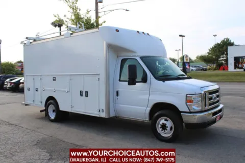 More photos of 2013 Ford Econoline Commercial Cutaway E 450 SD 2dr Commercial/Cutaway/Chassis 158 176 in. WB at Your Choice Autos - Waukegan, IL