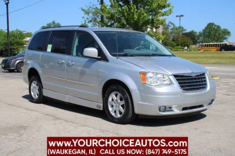 More photos of 2010 Chrysler Town & Country Touring at Your Choice Autos - Waukegan, IL