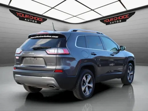 More photos of 2019 Jeep Cherokee Limited at Your Choice Autos - Waukegan, IL