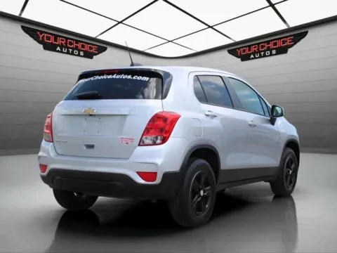More photos of 2021 Chevrolet Trax LS at Your Choice Autos - Waukegan, IL