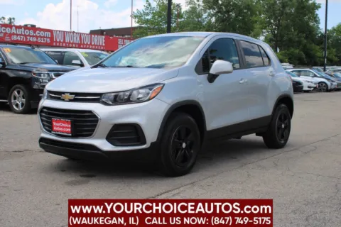 Silver 2021 Chevrolet Trax LS for sale in Waukegan, IL