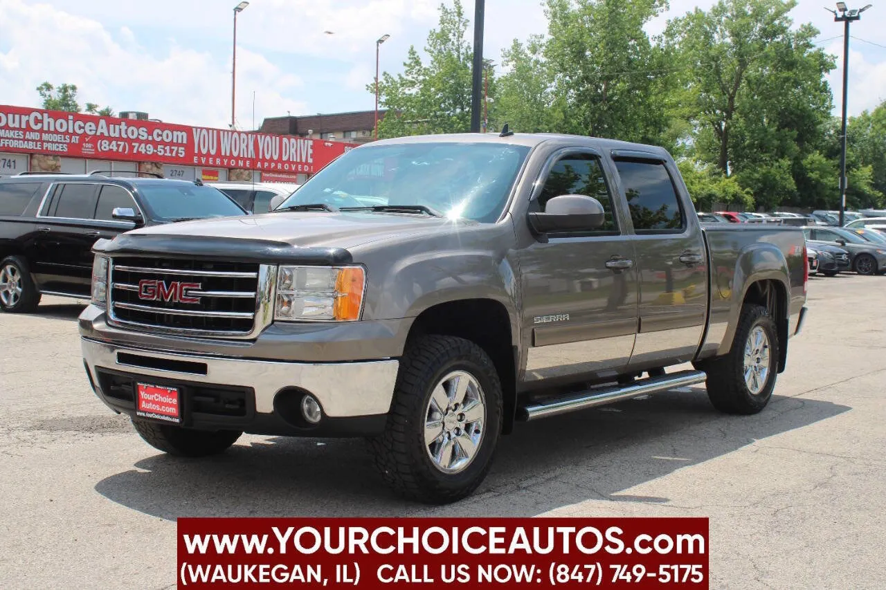 Beige 2013 GMC Sierra 1500 SLT for sale in Waukegan, IL